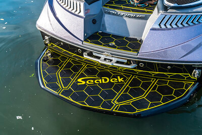 Seadek color swim platform on Nautique wake boat